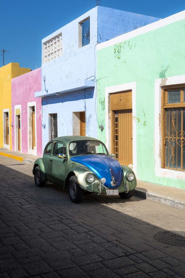 Coccinelle dans une rue de Campeche, Méxique