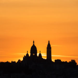 Coucher de soleil derrière Montmartre, Paris, France