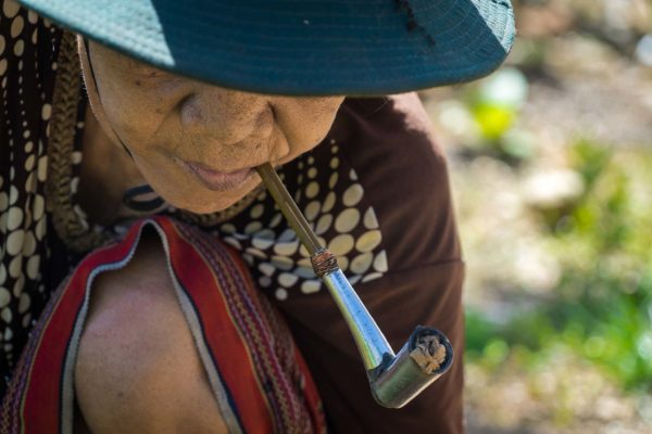 Portrait d'une vieille femme vietnamienne