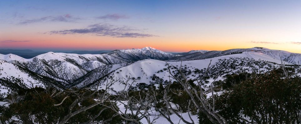 Lever de soleil sur le mont Feathertop à Hotham, Australie