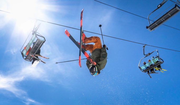 Backflip de Billy Lloyd-Blainey à Hotham, Australie.