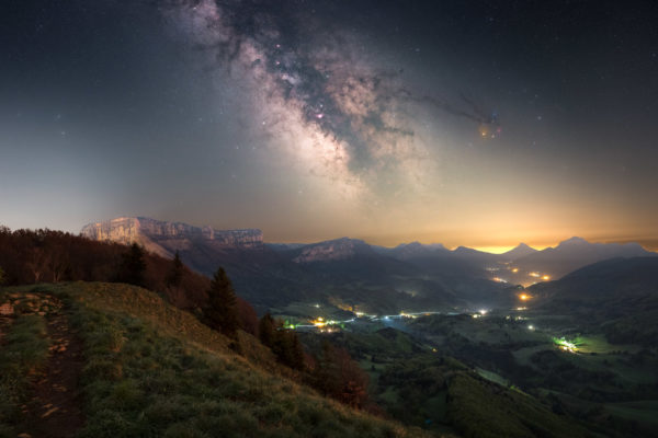 Voie lactée au dessus du massif de la Chartreuse